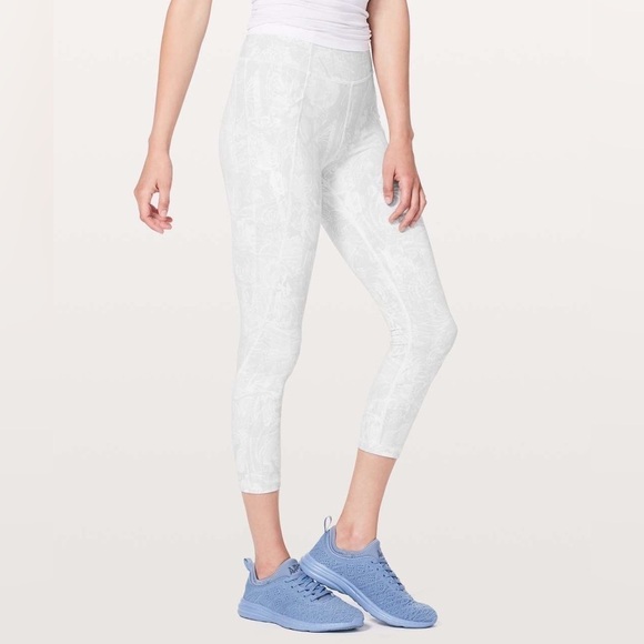 Lululemon Time To Sweat Crop 23” Eternal Wave White - Picture 1 of 12